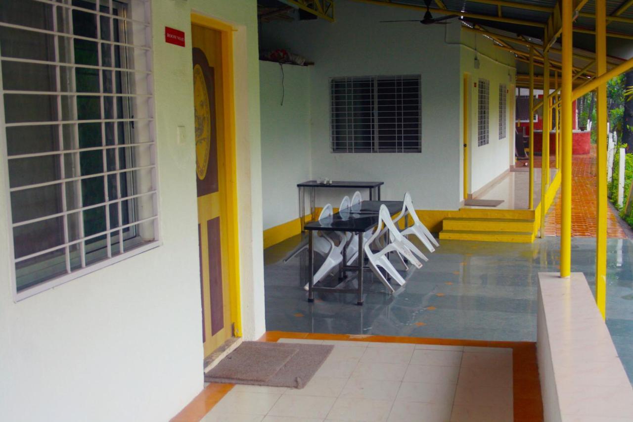 Anahat Cottages Diveagar Exterior photo